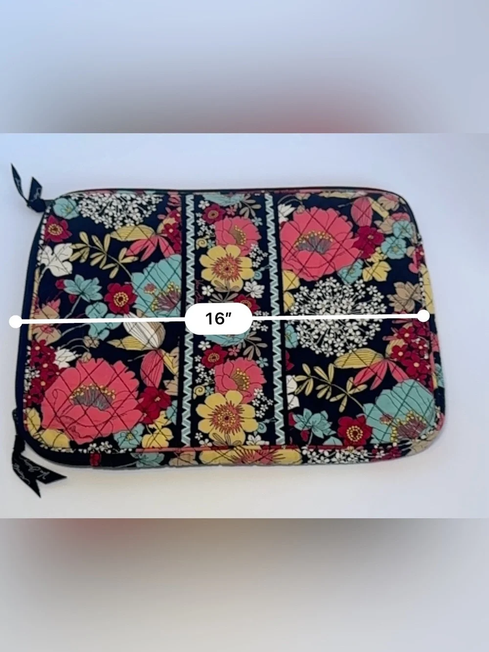 Vera Bradley retired “happy snails” quilted tablet/laptop sleeve